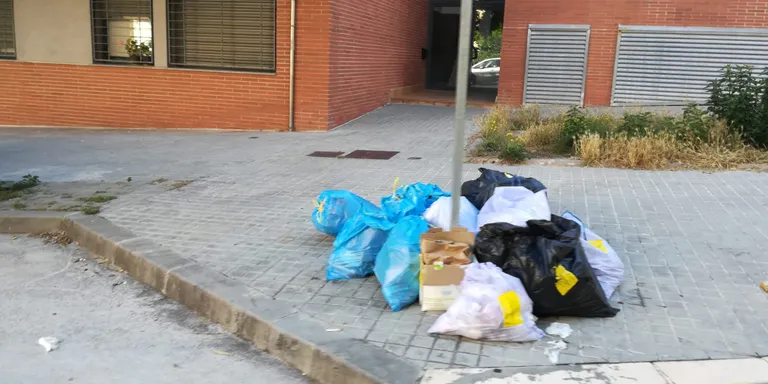 Maimí: "Als blocs de pisos es recicla pitjor que a les cases particulars"