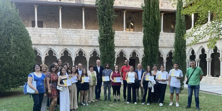 Judith Quirant, Maria Guàrdia i Andrea Aranda de l'Institut Joan Coromines guanya un premi de la UdG
