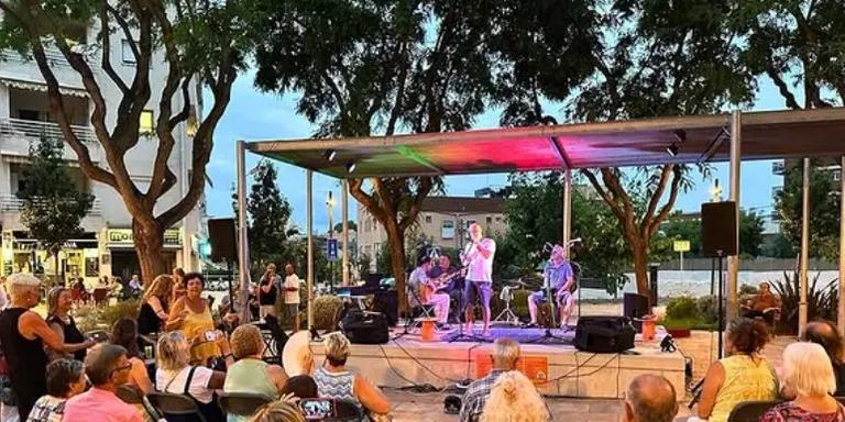 Cultura satisfeta amb l'acollida de les Jam Sessions a la plaça Catalunya