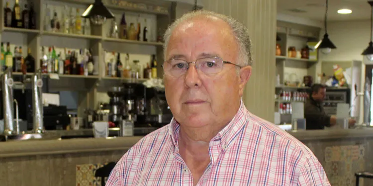 COPE Utrera (98.1 FM) brinda un sentido homenaje radiofónico a Ildefonso García, fundador del «Bar Alonsi»