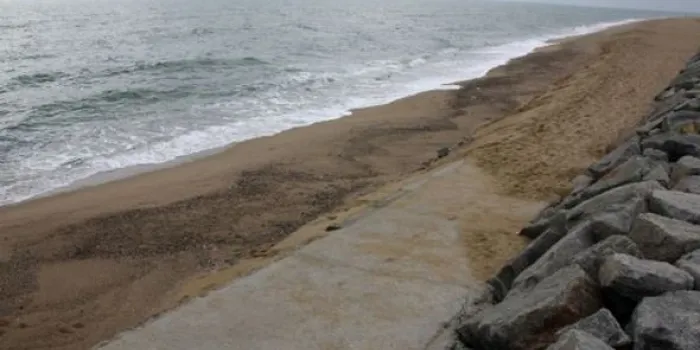 Les platges del Baix Maresme tornen a quedar-se sense sorra