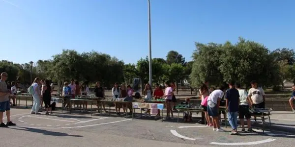 Un espai de joc adaptat a la diversitat, amb tirolines i estructures de cordes per escalar, així veuen els infants la futura plaça de La Portalada d’Altafulla