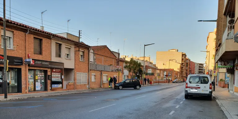 Resignació entre veïns i comerciants el primer dia d’obres a la Rambla Jaume I
