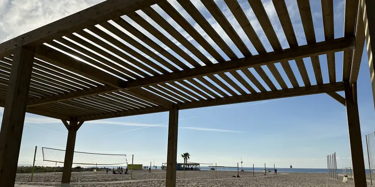 Torredembarra potencia la zona esportiva de la platja de la Paella aquest estiu
