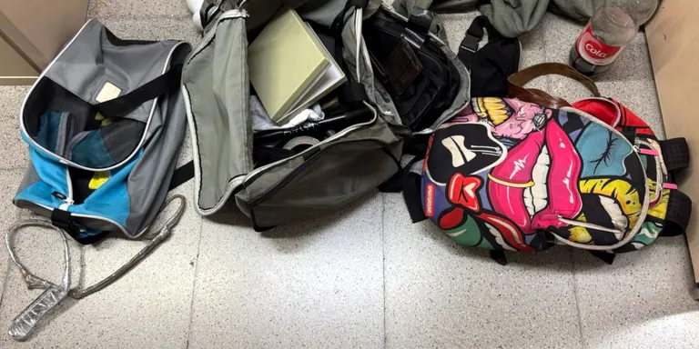 Dos detinguts per robar en tres cotxes de Tarragona i fugir de la policia contra direcció