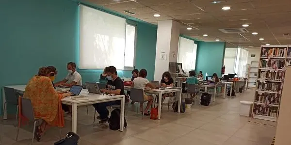 La Biblioteca Municipal s’ha convertit aquest estiu en un “espai oasi” en el marc de la pandèmia del coronavirus