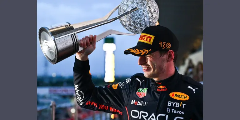 Max Vertappen torna a conquerir la Fórmula 1