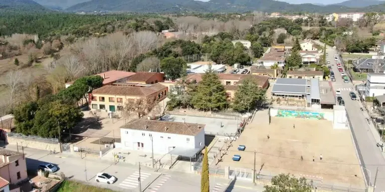 L'escola Montseny de Breda tanca la primera tarda amb dos monitors per a més d'un centenar d'alumnes