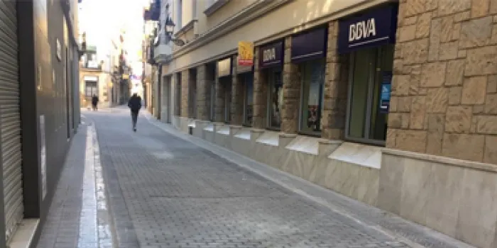 Acaben les obres de reurbanització al carrer de la Perera