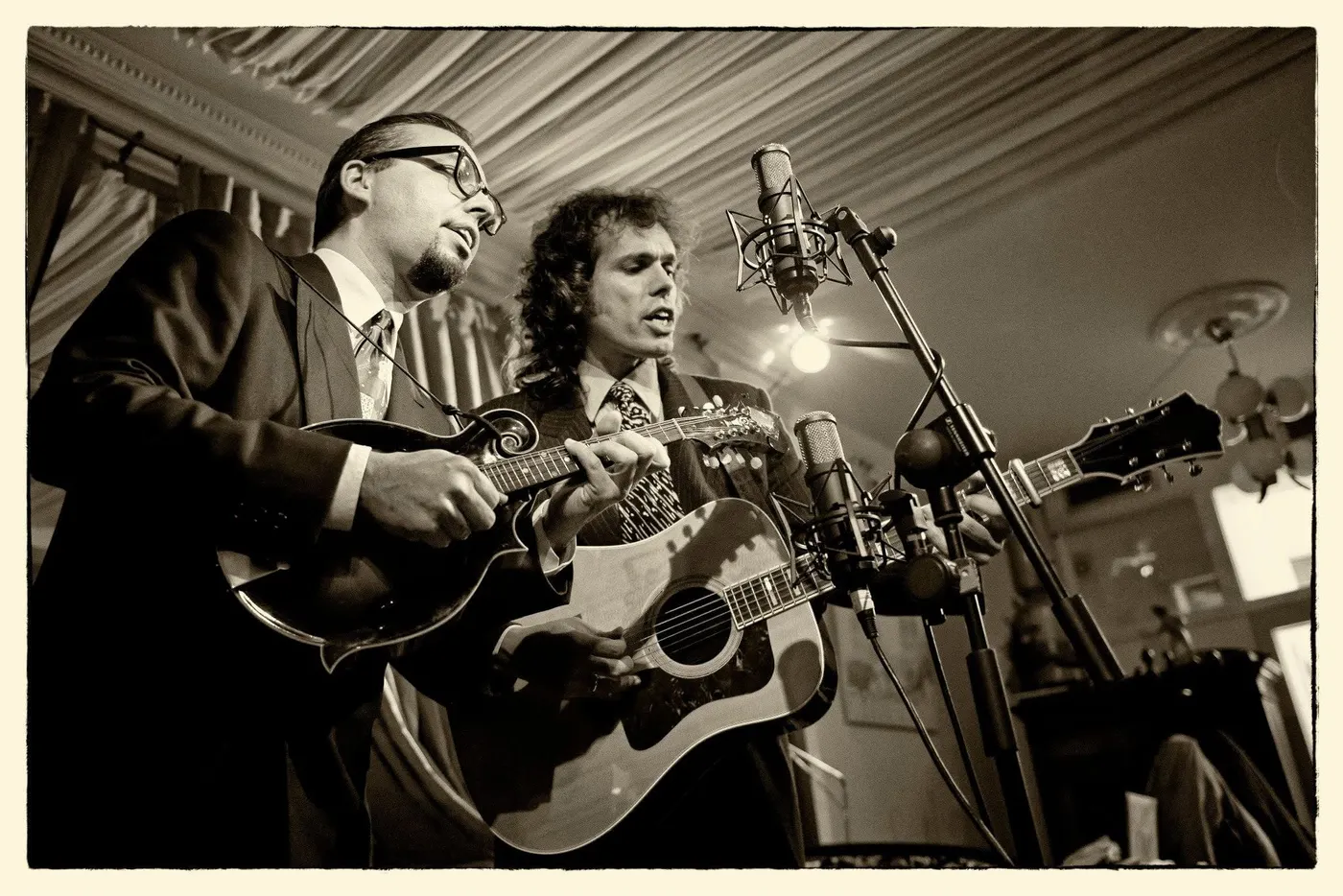 Los Hermanos Cubero s’estrenen a la Catalunya interior portant la seva música de Castella a Jezz Club