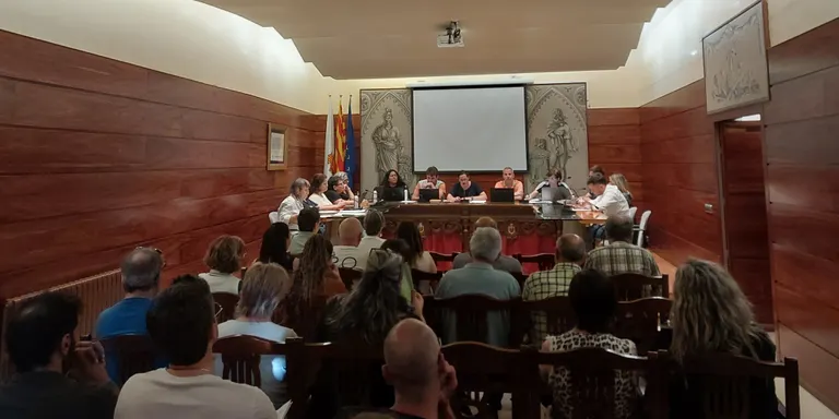 Els veïns contraris als pisos socials de la polivalent demanen al Ple que s’aturi el projecte