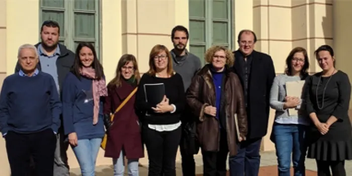Representants de la Generalitat coneixen el treball de 'Junts Autisme'