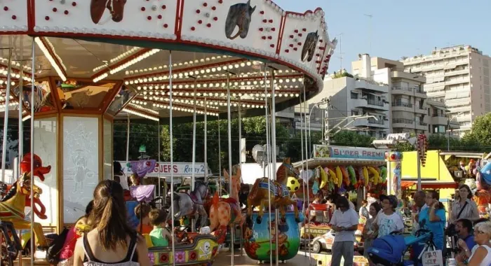 Els firaires marxen d'Arenys fent poc calaix