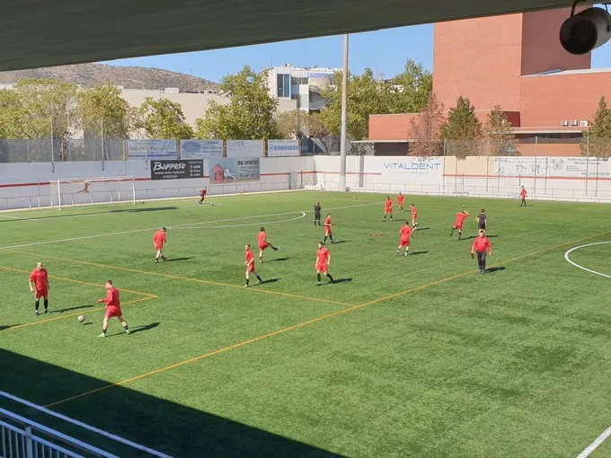 La UE Valls punxa a Viladecans