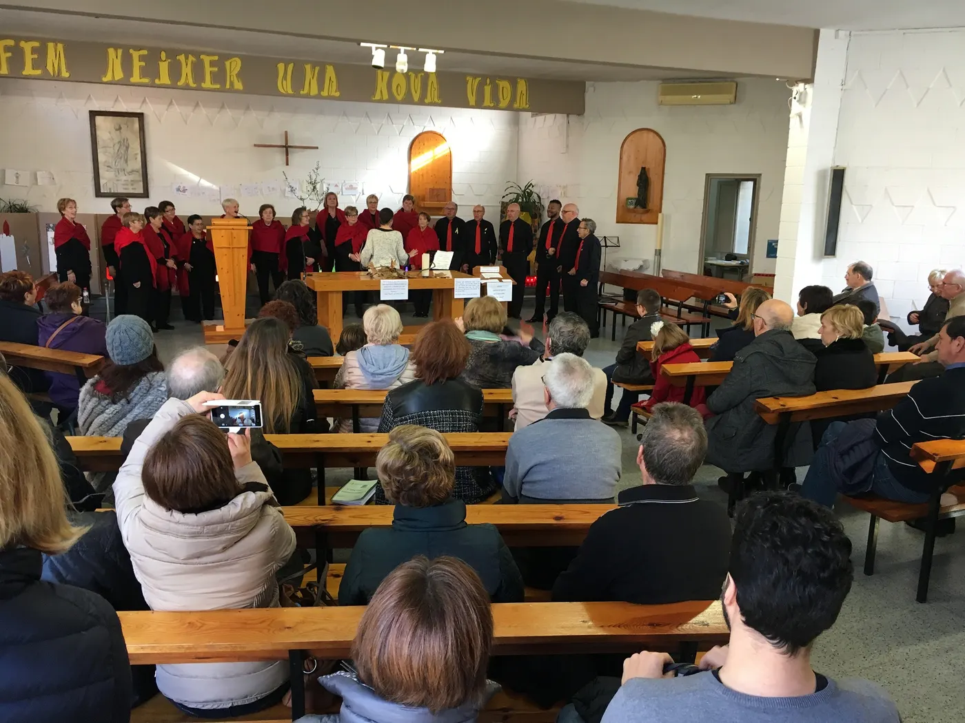 Concerts de Nadal a les parròquies de Poblenou i Santa Maria amb la Coral Pinedenca