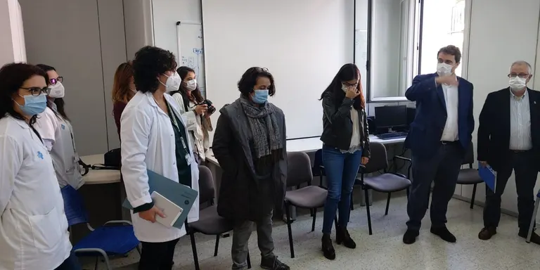 Trobada de l'equip del CAP de Pineda amb el director de CatSalut, Adrià Comella