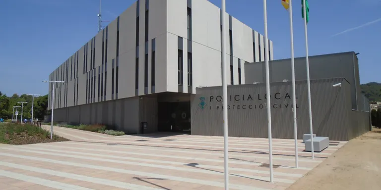 La Policia de Lloret inaugura una sala en record a Carme Ramírez