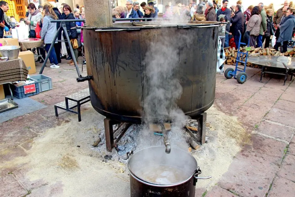 Milers de visitants ompliran els carrers del nucli antic aquest cap de setmana per l’11è Mercat de l’Olla