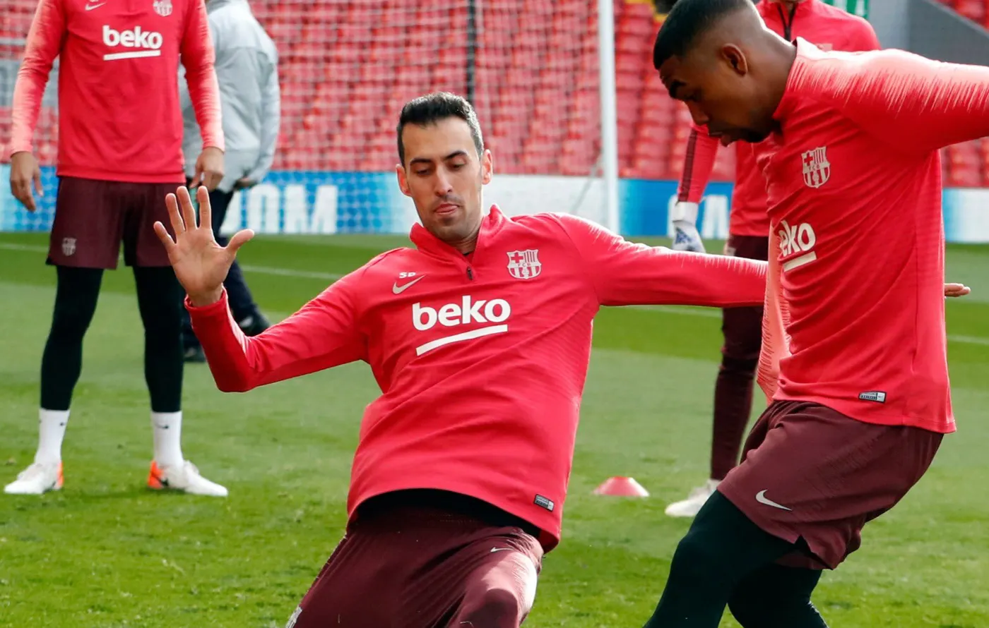 Busquets i Jordi Alba es rebaixen el sou per inscriure Kun Agüero