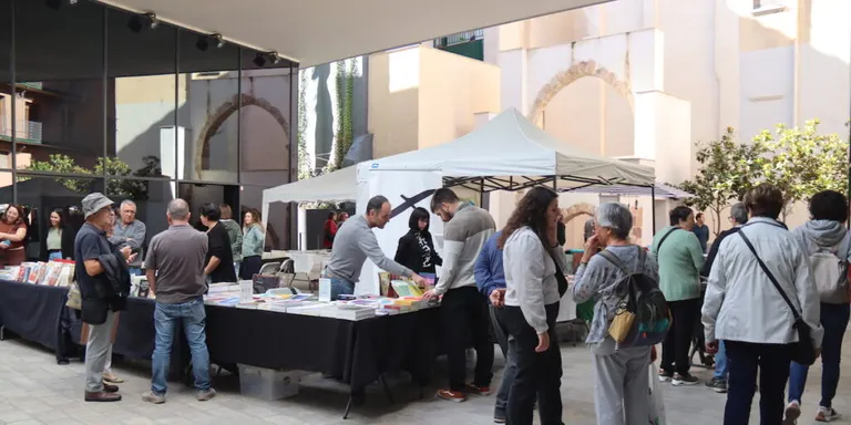 Altres Lletres omple Valls de literatura, autoedició i cultura crítica