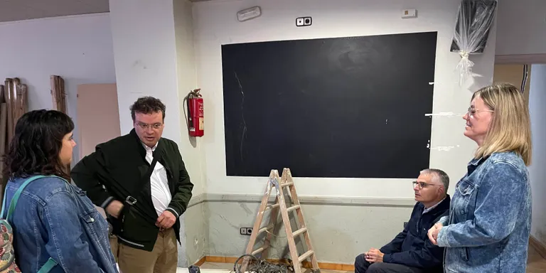 L'Ajuntament de Torrefarrera condiciona l'antic sindicat per convertir-lo en espai d'oci per al jovent