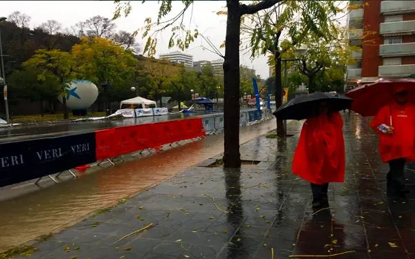 S'ajorna la 25a Mitja Marató de Tarragona per les fortes pluges d'aquest diumenge