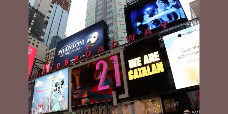 Times Square mostra al món el projecte AINA per promocionar l'ús digital del català