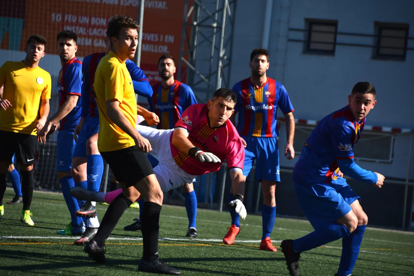 El CF Caldes guanya a Malgrat (1-3) i s'escapa a cinc punts en el liderat del grup 2 de Segona Catalana