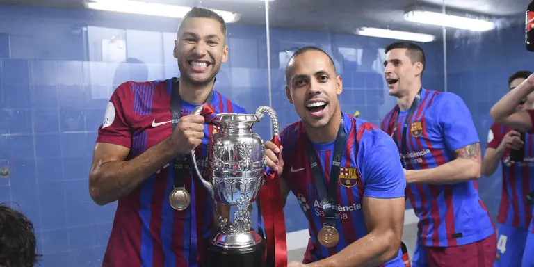El Barça aixeca el primer trofeu de l’era Velasco