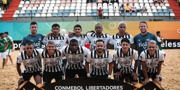 Eliott Mounoud obté la medalla de bronze en la Copa Libertadores de futbol platja amb el Club Libertad