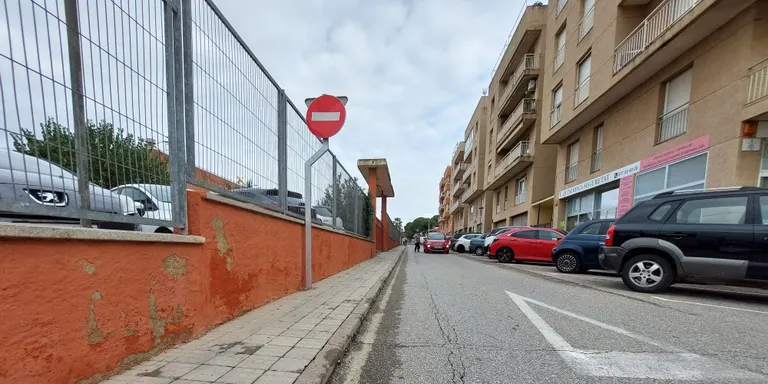 Inici de les obres al carrer Creu de Cames