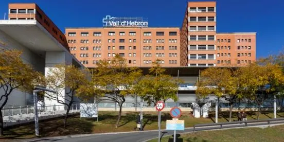 Els ferits de l'incendi de Poblenou es recuperen a la UCI i no es tem per la seva vida