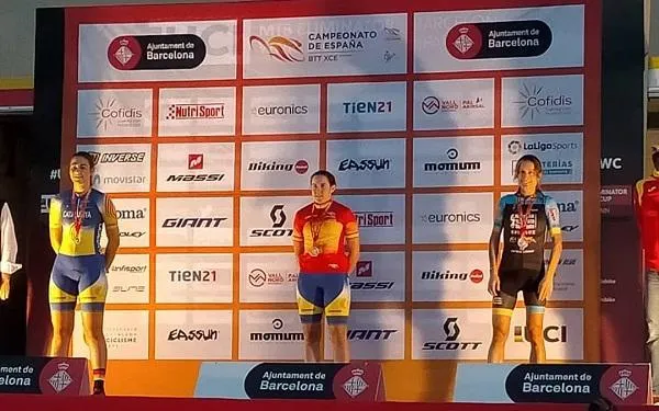 La ciclista Noemí Moreno aconsegueix la medalla de bronze en el Campionat d’Espanya d’Eliminació MTB