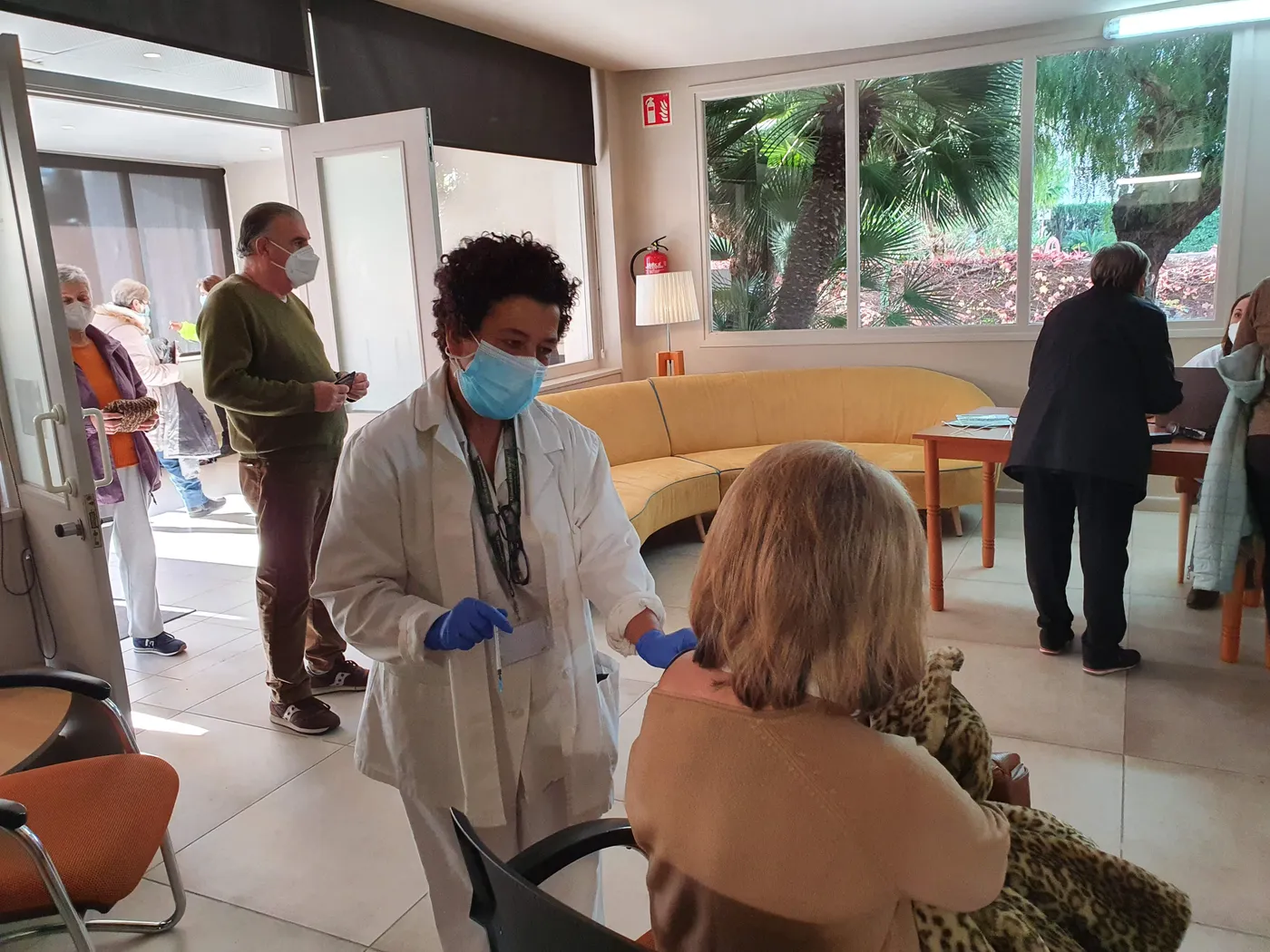 El Departament de Salut ha obert la vacunació amb tercera dosi de les persones d'entre 18 i 29 anys