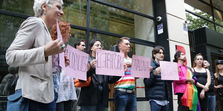 El moviment LGTBI demana "no estar de braços creuats" davant l'augment del feixisme