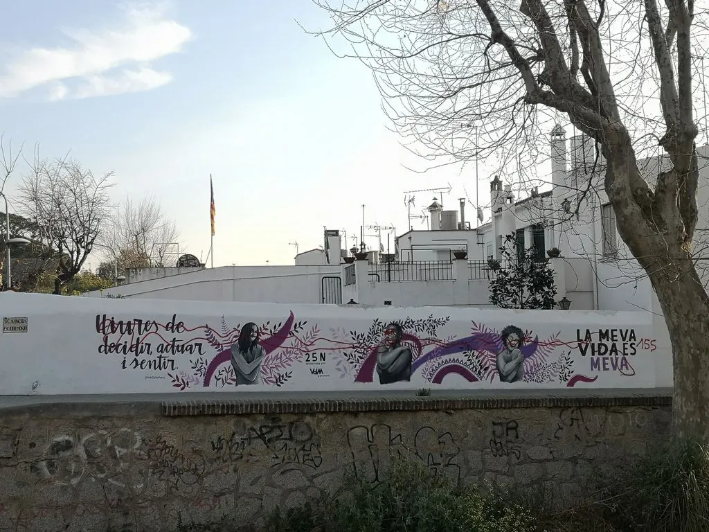 Malmeten el mural dedicat al rebuig a la violència masclista