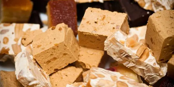 Les pastisseries arenyenques fa dies que reben encàrrecs dels dolços de Nadal