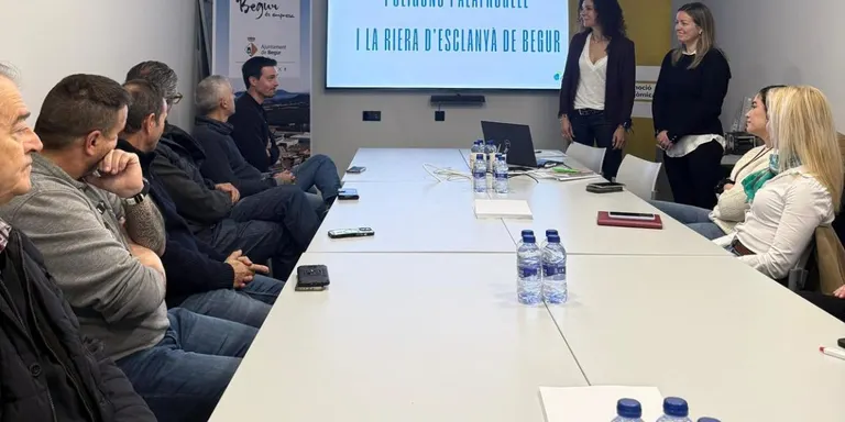 Begur es reuneix amb empreses dels polígons per definir les línies de treball en promoció econòmica del 2026