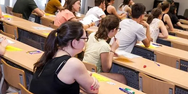 Cinquanta-dos alumnes de l’Institut d’Altafulla comencen aquest dimarts la selectivitat