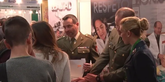 Crítiques a la participació de l’exèrcit al l’Espai de l’Estudiant