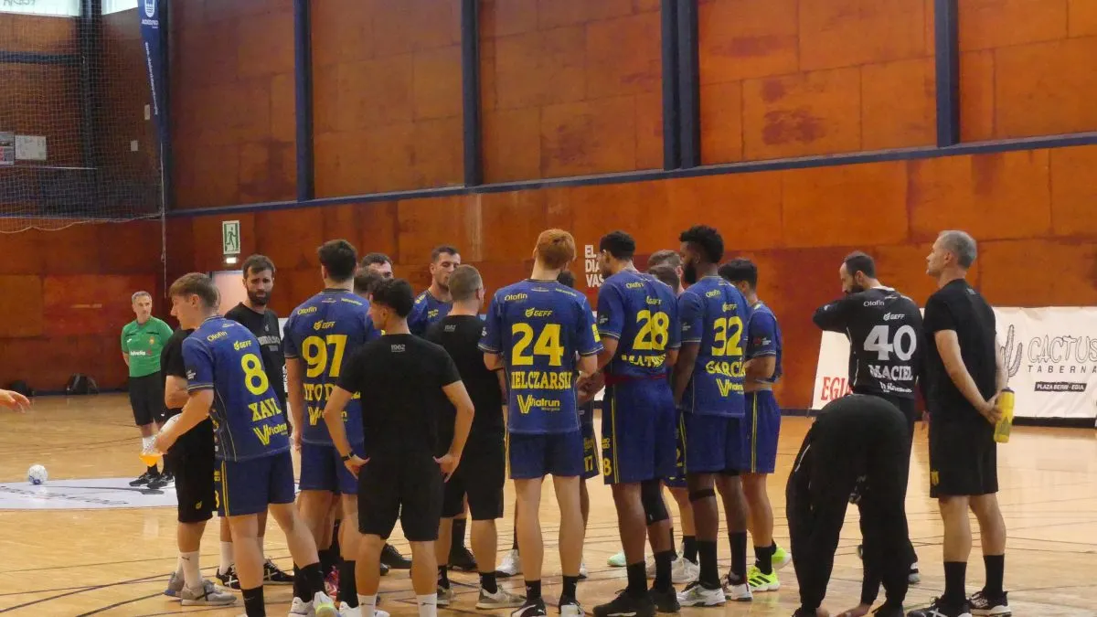 IRUDEK BIDASOA IRUN DESACTIVA AL CESSON RENNES DE ASIER NIETO POR 39-27