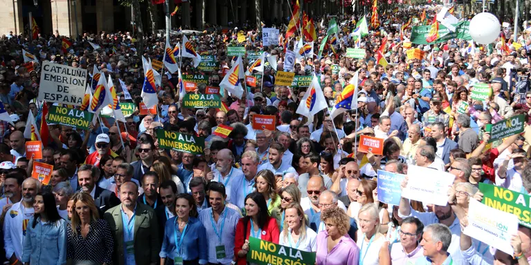 El TSJC manté cautelarment el 25% de castellà en dos casos perquè diu que la nova legislació no els afecta