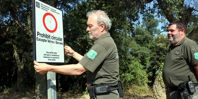 Interior amplia a 357 municipis les restriccions per onada de calor i tanca 11 massissos fins a la mitjanit de dimarts