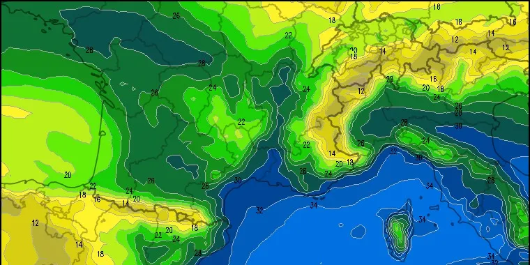 Es configura una llevantada amb pluja continuada i molt mala mar
