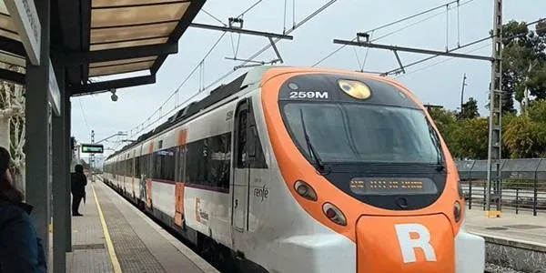 Es crea un grup de treball de plataformes d’usuaris de tren i agents implicats en el servei per reclamar millores