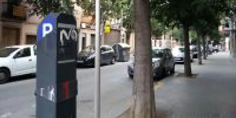 La nova concessionària de la zona blava permetrà pagar amb el telèfon mòbil