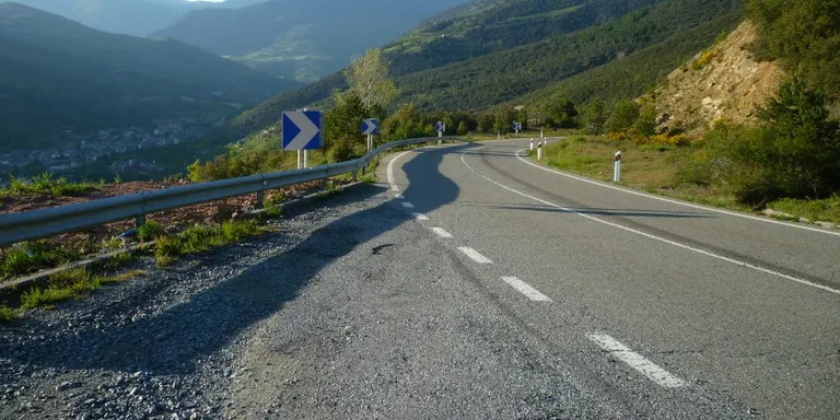 Un veí de la Seu d'Urgell, ferit en un accident de motocicleta a Soriguera
