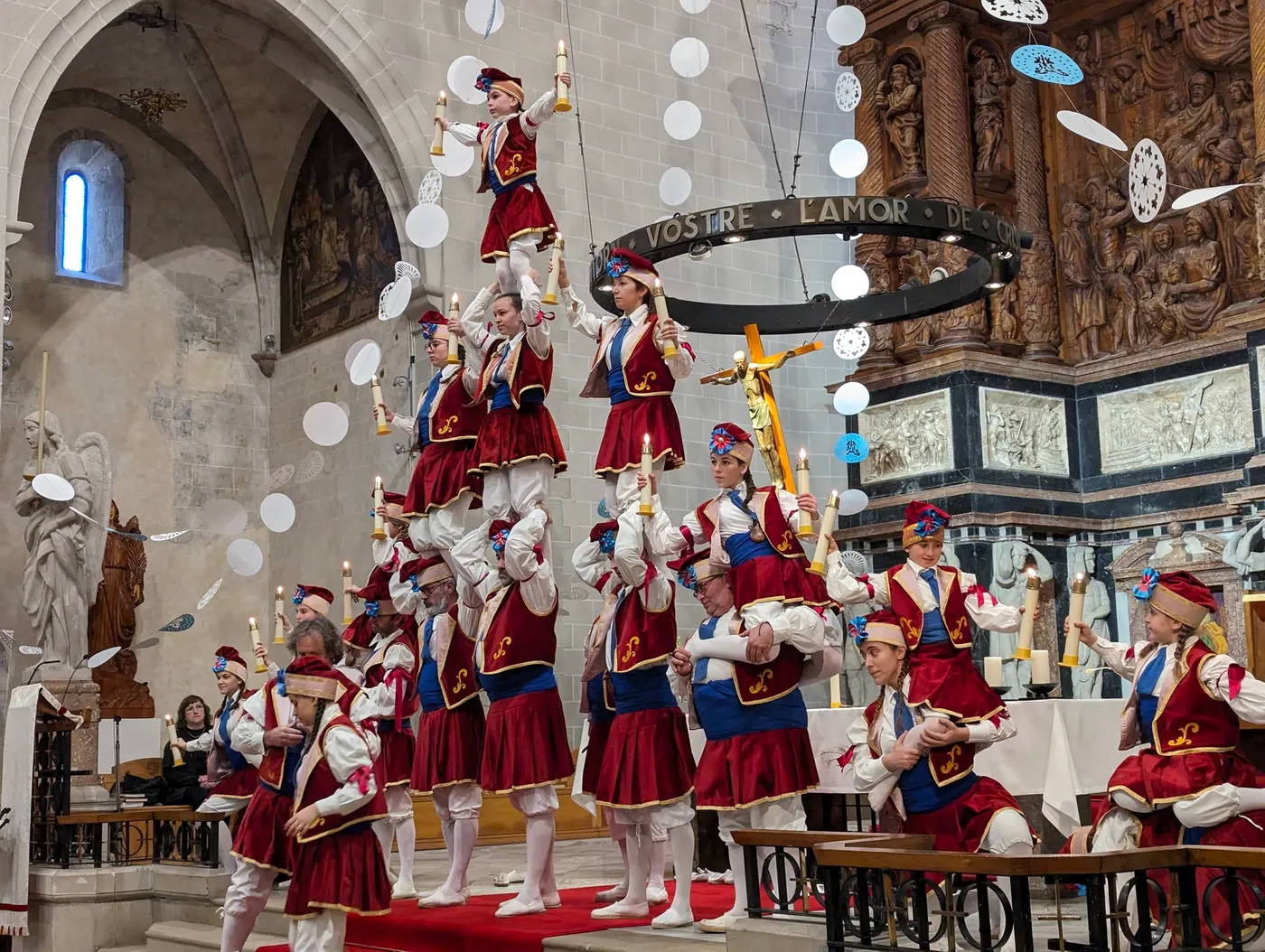 Els actes religiosos marquen la diada de la Candela