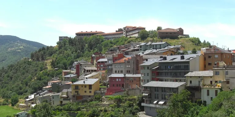 L’Ajuntament de la Seu d’Urgell atorga 24 ajuts per rehabilitar i repintar porxos i façanes del centre històric i de Castellciutat