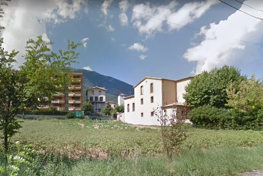 L'Ajuntament de Sant Llorenç compra el camp del costat del consistori i la casa de Cal Cametes a la parròquia
